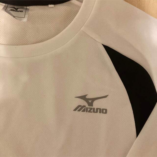 MIZUNO(ミズノ)のミズノ　白　長袖　Lサイズ メンズのトップス(Tシャツ/カットソー(七分/長袖))の商品写真