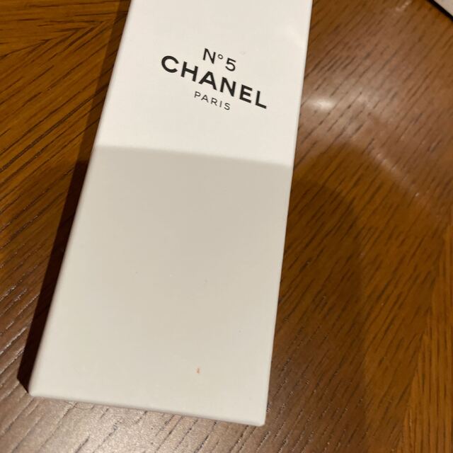 CHANEL(シャネル)の2022 シャネル　ホリデーコレクション　キーリング レディースのファッション小物(キーホルダー)の商品写真