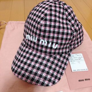 ミュウミュウ キャップの通販 100点以上 | miumiuを買うならラクマ