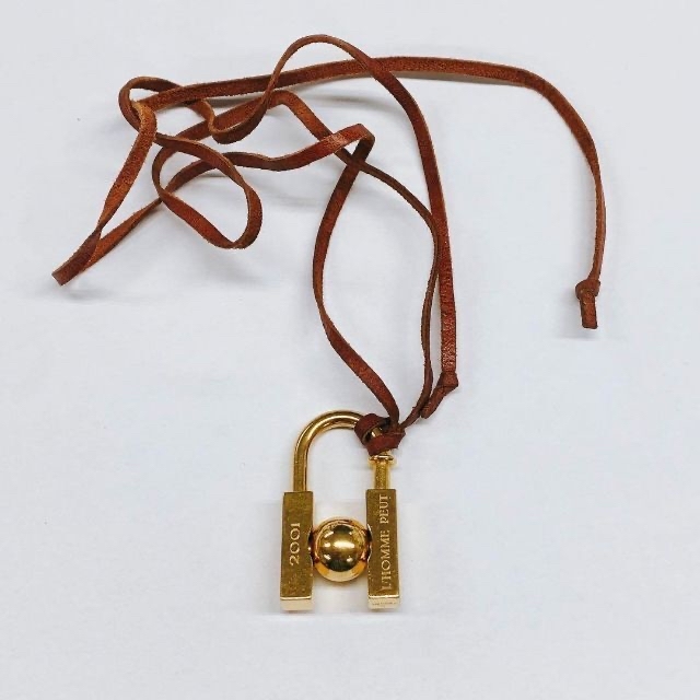 HERMES エルメス カデナチャーム 地球2001年 箱あり - www.husnususlu.com