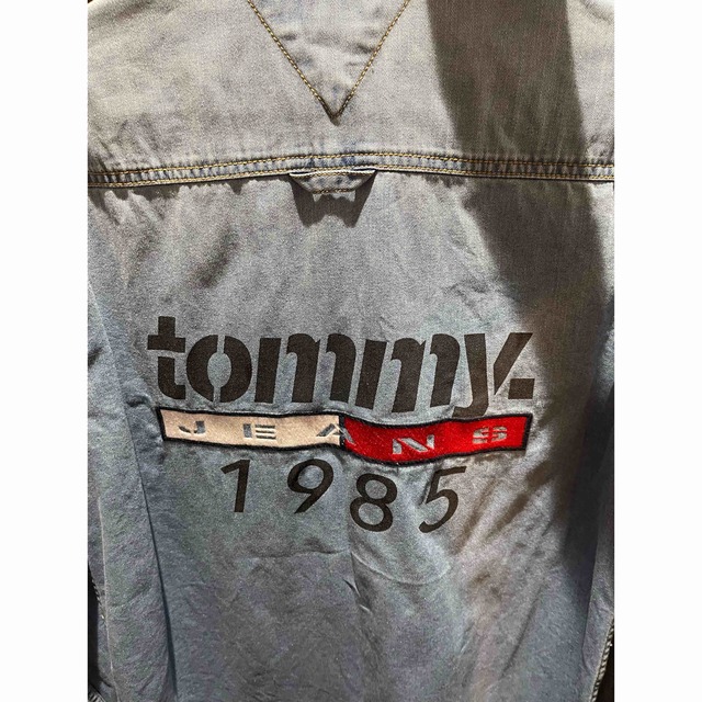 TOMMY(トミー)のTOMMY トミー　デニムシャツ メンズのトップス(シャツ)の商品写真