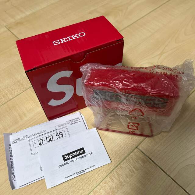 Supreme(シュプリーム)のSupreme 21SS SEIKO 卓上時計  インテリア/住まい/日用品のインテリア小物(置時計)の商品写真