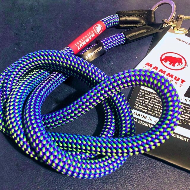 Mammut(マムート)の‪☆YOSEMITE STRAP MAMMUT‪☆GALAXYヨセミテストラップ スマホ/家電/カメラのスマホアクセサリー(ネックストラップ)の商品写真