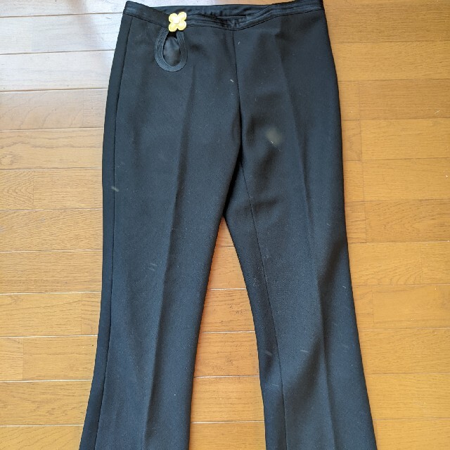 ルイヴィトン ウール モヘヤ 黒色スラックス パンツ LOUIS ルイヴィトン ウール モヘヤ 黒色スラックス パンツ LOUIS