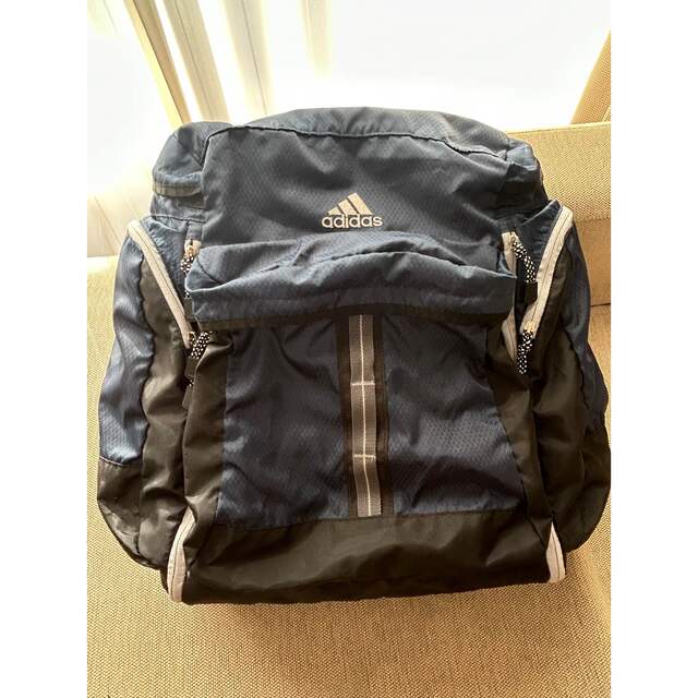 adidas(アディダス)のアディダス  大容量リュックサック／54L／ネイビー  キッズ/ベビー/マタニティのこども用バッグ(リュックサック)の商品写真