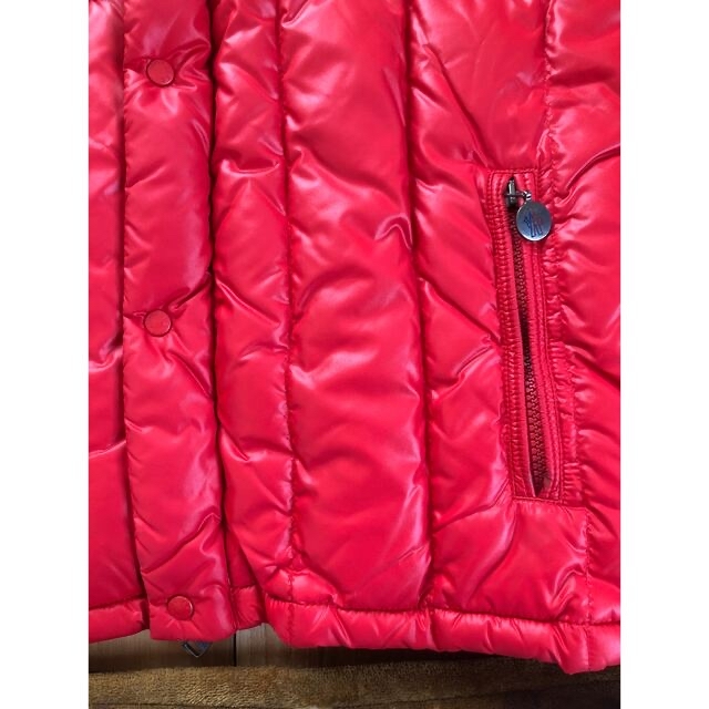 MONCLER(モンクレール)のモンクレール　ダウン　サイズ14/164cm メンズのジャケット/アウター(ダウンジャケット)の商品写真