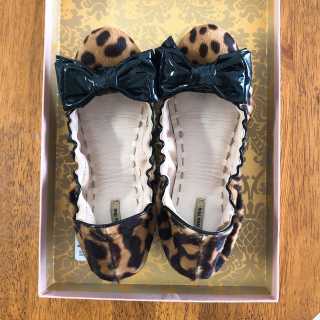 良品 プラダ ビジュー ハラコ レオパード 豹柄 パンプス レザー miumiu