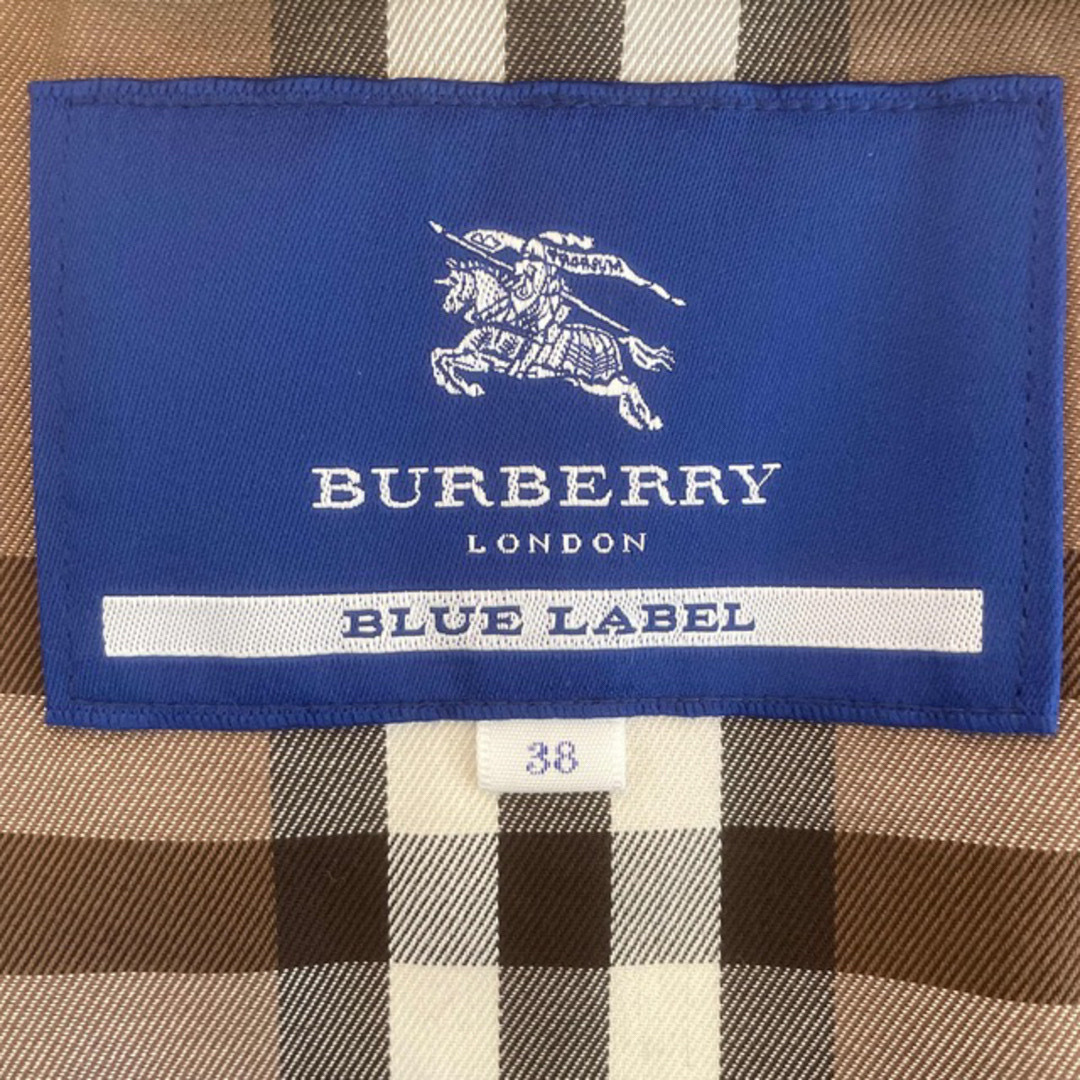 BURBERRY BLUE LABEL(バーバリーブルーレーベル)のバーバリーブルーレーベル　トレンチコート レディースのジャケット/アウター(トレンチコート)の商品写真