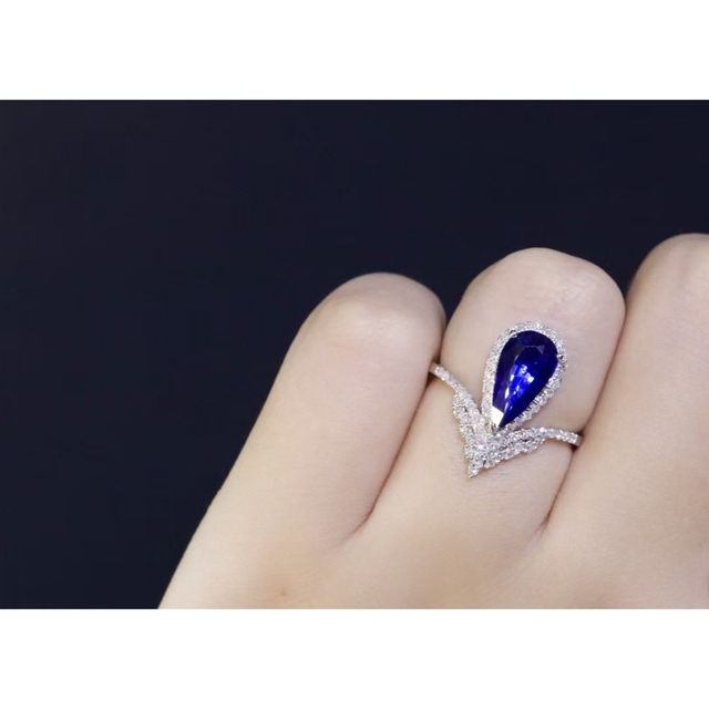 天然 ロイヤルブルーサファイア ダイヤ リング1.69ct k18 f 品質は非常
