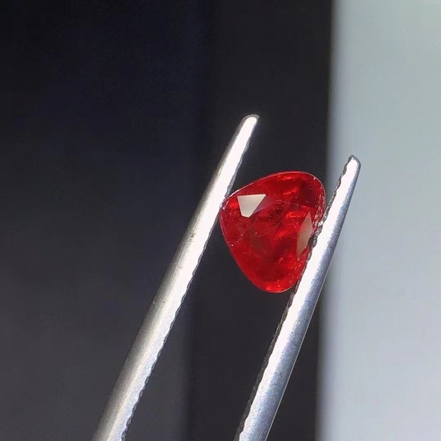 熱い販売 ⭐天然 ルビー ルース 1.24ct 各種パーツ AMARINSTITUTE
