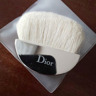 ディオール(Dior)のDior フェイスブラシ 平筆 携帯用ブラシ ルースパウダーブラシ(チーク/フェイスブラシ)
