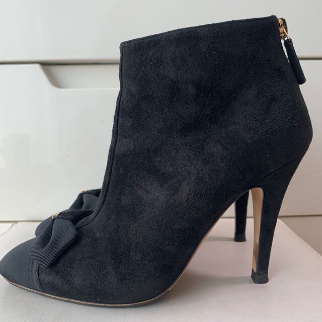 CHANEL ブラックスエード ココマーク リボン ショートブーツ