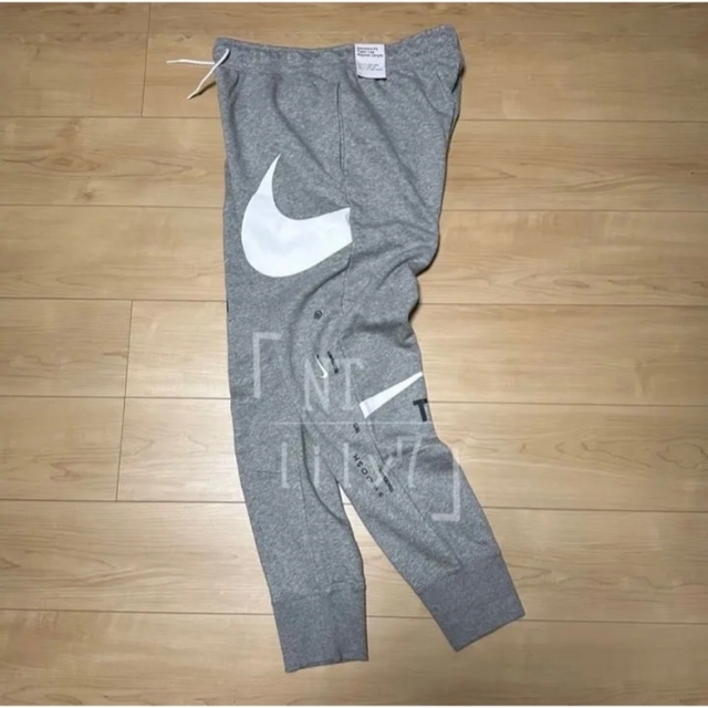 NIKE(ナイキ)のM 新品　NIKE スウッシュ ジョガーパンツ スウェット グレー  ホワイト メンズのパンツ(その他)の商品写真