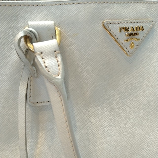 PRADA(プラダ)のプラダ　サフィアーノ　PRADA SAFFIANO バッグ レディースのバッグ(ハンドバッグ)の商品写真