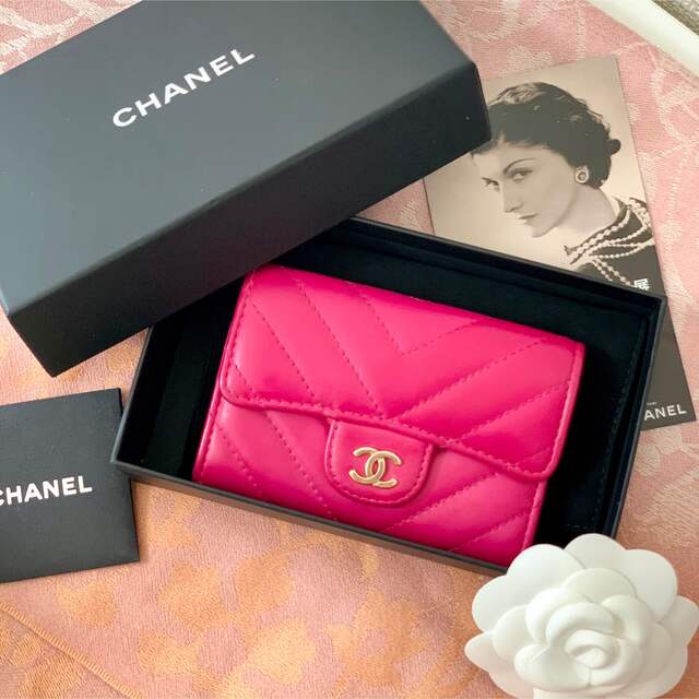 CHANEL シャネル Vステッチ シェブロン　カードケース ラムスキン