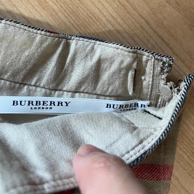 BURBERRY(バーバリー)のバーバリー 巻きスカート キッズ/ベビー/マタニティのキッズ服女の子用(90cm~)(スカート)の商品写真