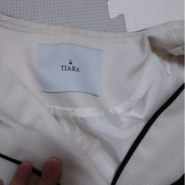 tiara(ティアラ)のTIARA☆ジャケット レディースのジャケット/アウター(ノーカラージャケット)の商品写真