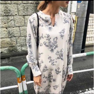 アメリヴィンテージ(Ameri VINTAGE)のAmeri Rehema Key Neck Dress(ロングワンピース/マキシワンピース)