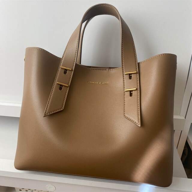 Charles and Keith(チャールズアンドキース)のCHARLES＆KEITH 2wayバック レディースのバッグ(ハンドバッグ)の商品写真