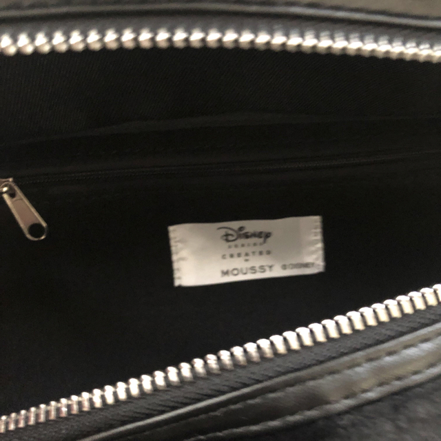 moussy(マウジー)のmoussy disney mickey コラボバッグ もこもこファー 限定完売 レディースのバッグ(ボディバッグ/ウエストポーチ)の商品写真