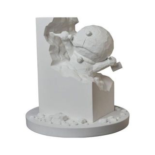 新品 50周年記念 彫刻家ドラえもん White Ver. 