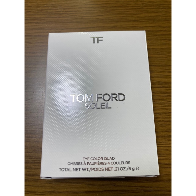 TOM FORD(トムフォード)のTOMFORD ソレイユアイカラークォード　01Nアプレスキー コスメ/美容のベースメイク/化粧品(アイシャドウ)の商品写真
