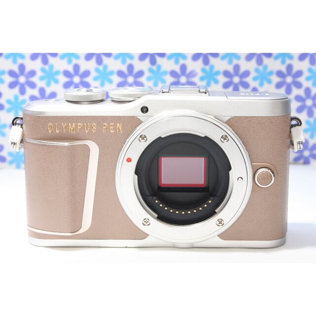 OLYMPUS(オリンパス)のWi-fi内蔵★OLYMPUS E-PL10★高画質★初心者おすすめ★極美品★ スマホ/家電/カメラのカメラ(ミラーレス一眼)の商品写真