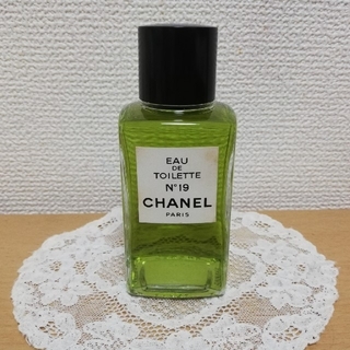 シャネル(CHANEL)のCHANELNo.19 オードトワレ　118ml(香水(女性用))