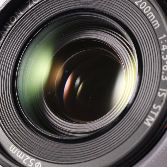 Canon(キヤノン)の今！人気！⭐️手ぶれ補正機能搭載レンズ⭐️キャノン EF-M 55-200mm スマホ/家電/カメラのカメラ(レンズ(ズーム))の商品写真