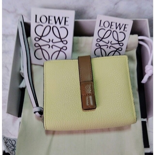 最終 美品ロエベ♥バーティカルコンパクト ジップウォレット 財布 箱