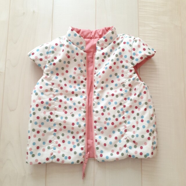 KP(ニットプランナー)のkp リバーシブル　ベスト　130 キッズ/ベビー/マタニティのキッズ服女の子用(90cm~)(ジャケット/上着)の商品写真