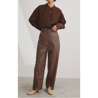 マウジー(moussy)のスタイルミキサーフェイクレザースリットおまとめでお値引き(カジュアルパンツ)