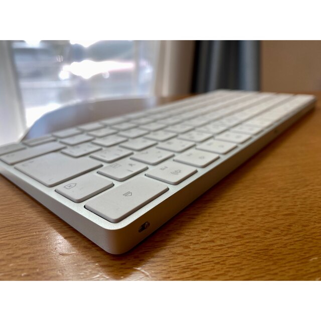 Apple(アップル)のApple キーボード 純正(JIS) MLA22J/A(A1644)  スマホ/家電/カメラのPC/タブレット(PC周辺機器)の商品写真