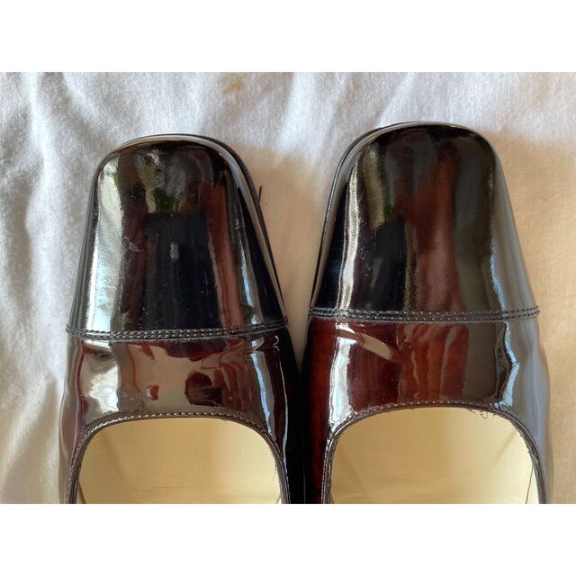 Salvatore Ferragamo(サルヴァトーレフェラガモ)のフェラガモ  パンプス  ブラウン黒コンビ　8D レディースの靴/シューズ(ハイヒール/パンプス)の商品写真