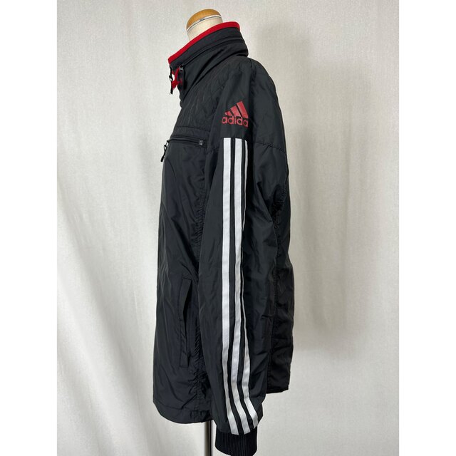 限定セール adidas パワーレッド×ブラック ウインドブレイカー adidas - ウェア