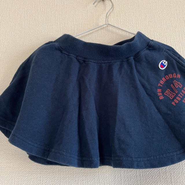 Champion(チャンピオン)の110センチ♡ チャンピオン HusHusH スカート 裏起毛 キッズ/ベビー/マタニティのキッズ服女の子用(90cm~)(スカート)の商品写真