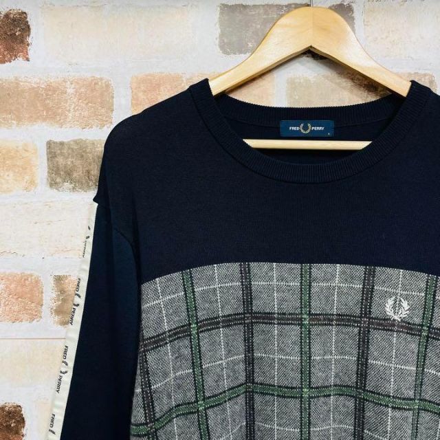 FRED PERRY - 極美品✨フレッドペリー FRED PERRY ニット ネイビー 紺