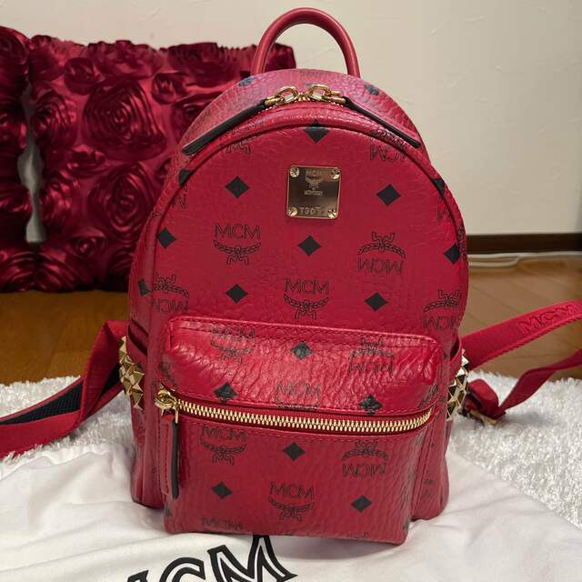 MCM MCMリュック リュックサック レッド 大きいサイズ-
