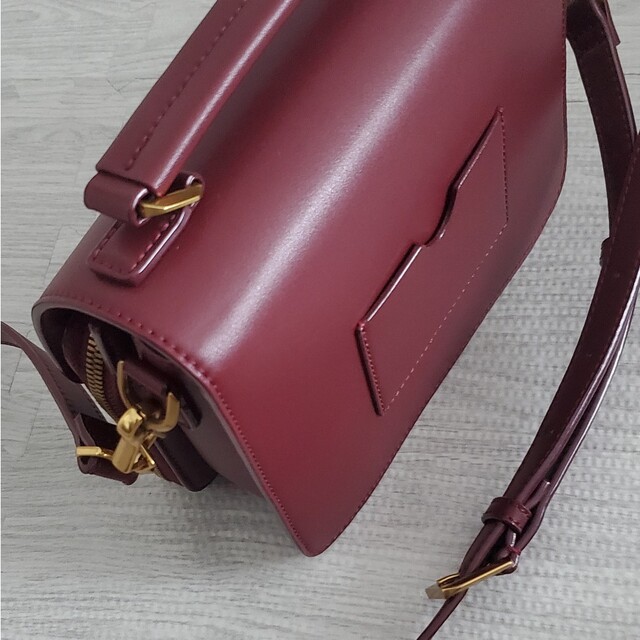 Charles & Keith ショルダーバッグ