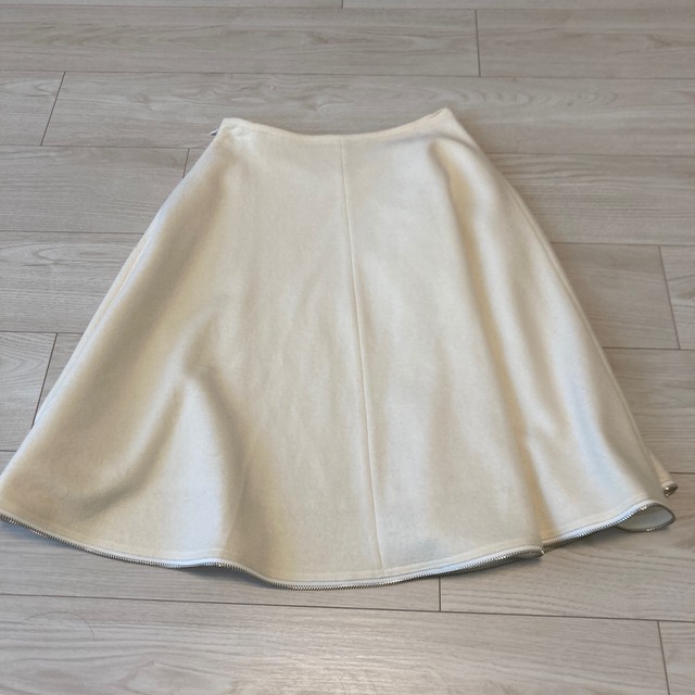 Chesty(チェスティ)のチェスティ100%ウールスカート レディースのスカート(ひざ丈スカート)の商品写真