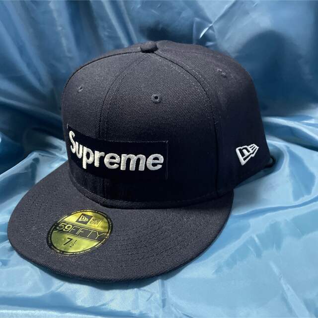 7-14都内店舗で購入付属品Supreme champions box logo new era ネイビー