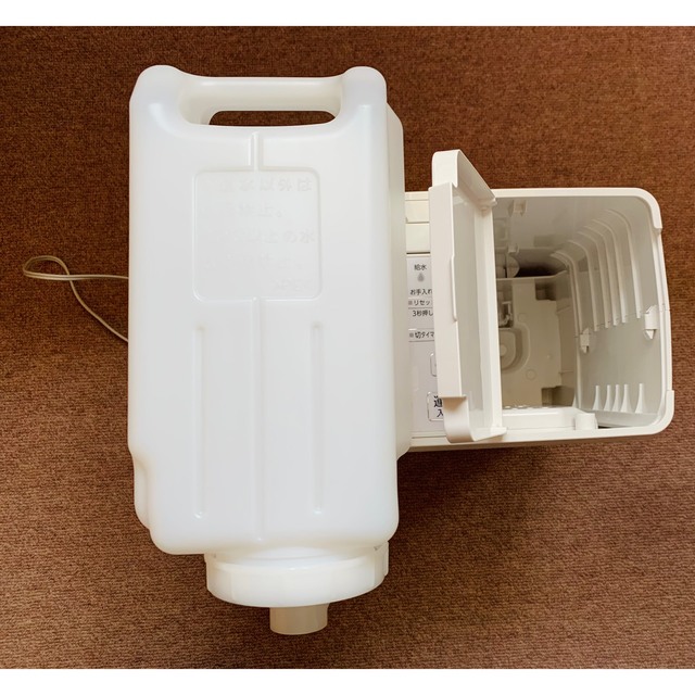 ダイニチ 加湿器 ホワイト HD-3018-W スマホ/家電/カメラの生活家電(加湿器/除湿機)の商品写真