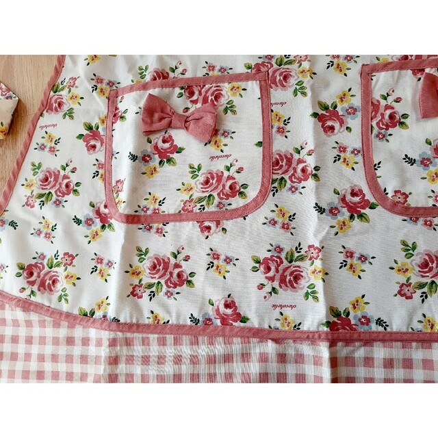 本店 チョコホリック♡エプロン チョコホリック エプロン 花柄