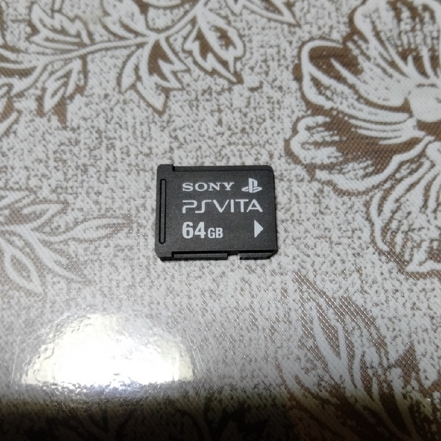 PlayStation Vita(プレイステーションヴィータ)のVita メモリーカード 64GB エンタメ/ホビーのゲームソフト/ゲーム機本体(その他)の商品写真