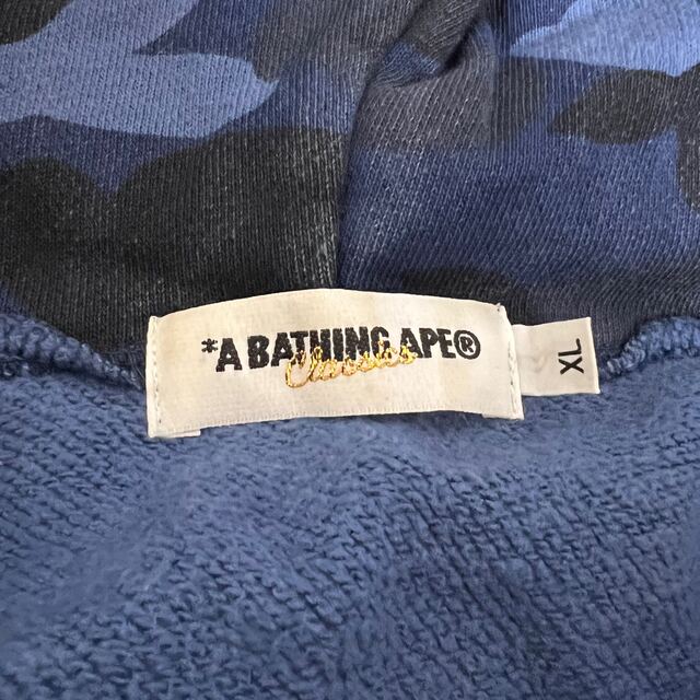 A BATHING APE(アベイシングエイプ)のBAPE パーカー カモフラ ブルー ネイビー 青 エイプ カモ メンズのトップス(パーカー)の商品写真