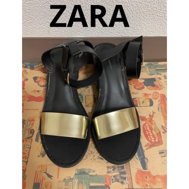 ZARA(ザラ)のZARA サンダル　ブラック　ゴールド　ローヒール レディースの靴/シューズ(サンダル)の商品写真