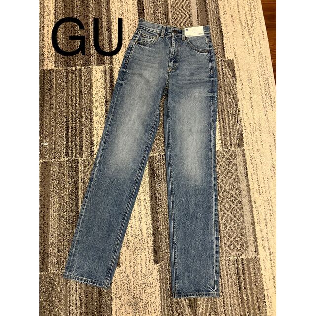 GU(ジーユー)のGU ハイウエストストレートジーンズ　丈長め レディースのパンツ(デニム/ジーンズ)の商品写真