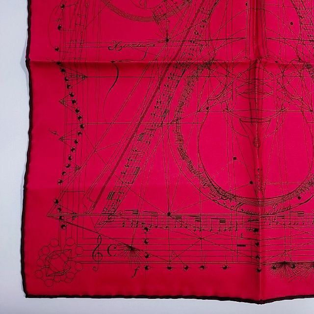 エクルベージュ 新品 エルメス ミニスカーフ バイオリン 球体が奏でる