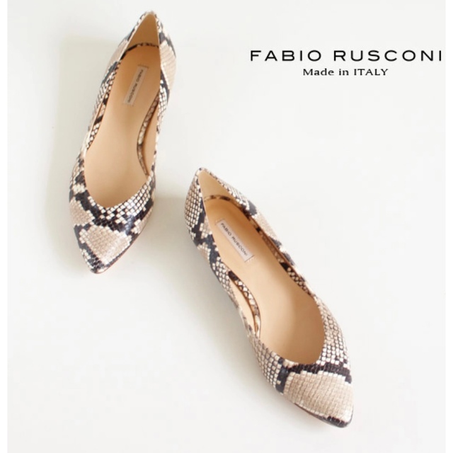 FABIO RUSCONI(ファビオルスコーニ)のファビオルスコーニ　パンプス レディースの靴/シューズ(ハイヒール/パンプス)の商品写真