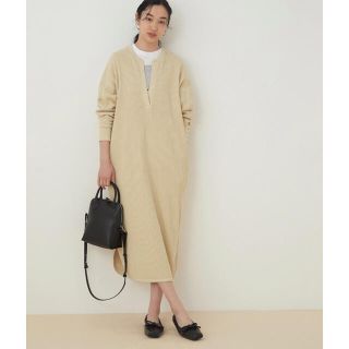 アダムエロぺ(Adam et Rope')の美品　アダムエロペ　サーマル　ワンピース　黄色　ベージュ　キナリ(ロングワンピース/マキシワンピース)